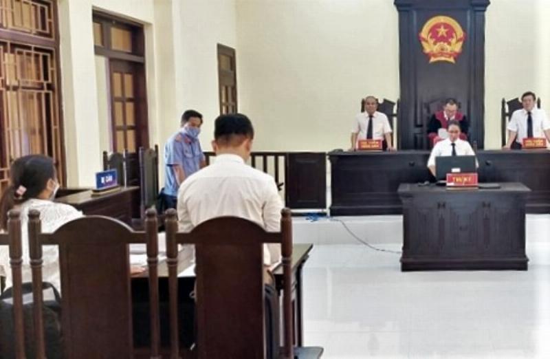 Biểu tượng gia đình với trẻ nhỏ và các quốc kỳ khác nhau, thể hiện trách nhiệm cấp dưỡng con cái trong bối cảnh hôn nhân quốc tế